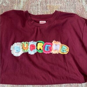 Supreme pillows tee medium